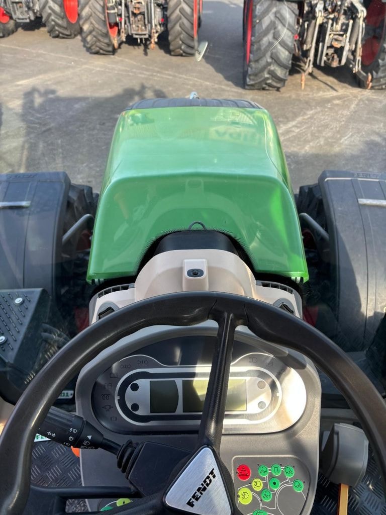 Tracteur FENDT 714 VARIO PROFI - photo slide 12