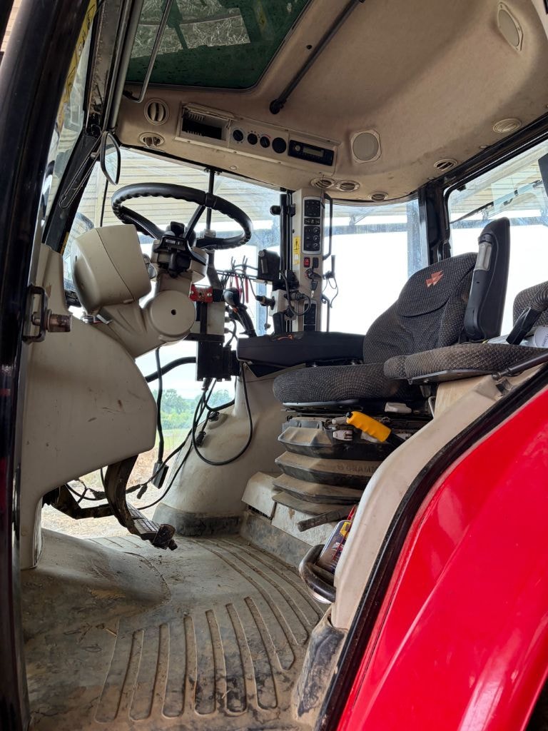 Tracteur chargeur MASSEY FERGUSON 5713S DYNA-6 EFFICIENT - photo slide 10