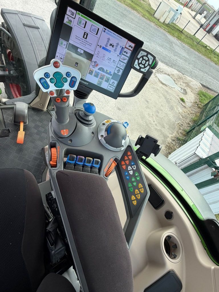 Tracteur FENDT 512 VARIO PROFI + - photo slide 14