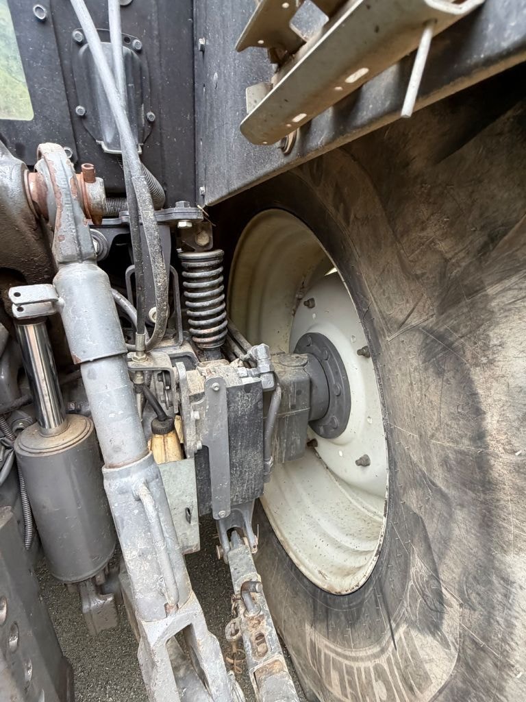 Tracteur VALTRA N163eV - photo slide 6