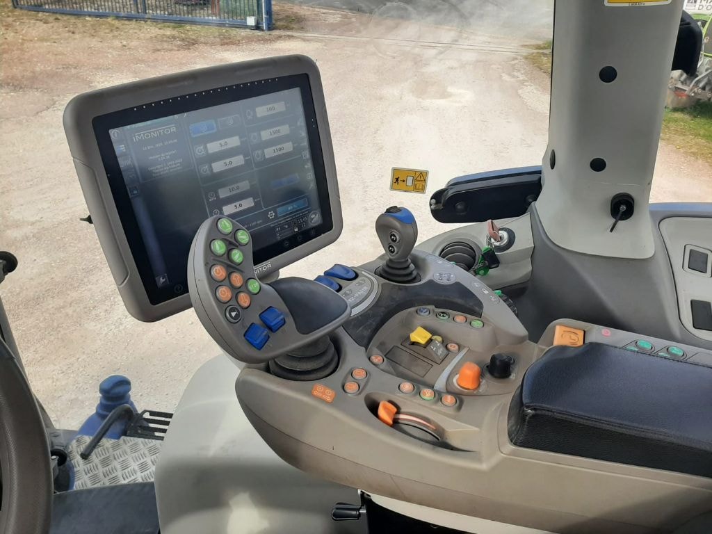 Tracteur DEUTZ FAHR 7250 AGROTRON TTV - photo slide 5