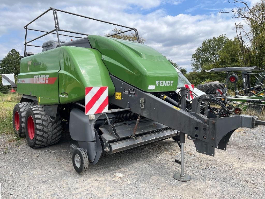 Presse haute densite FENDT 1290 SXD - photo slide 11