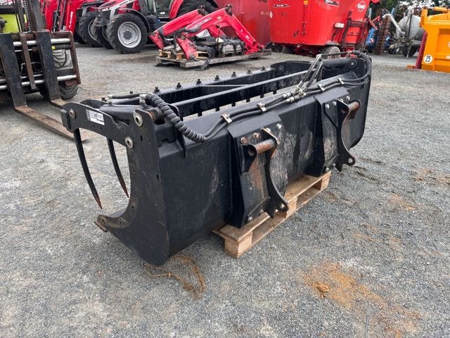 Godet QUICKE BMS - M210 - photo slide 4