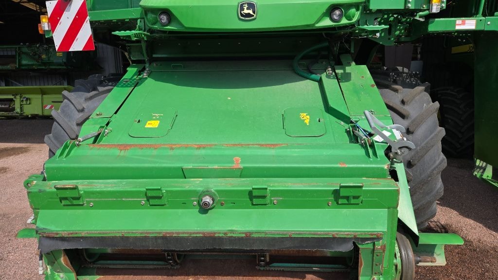 Moissonneuse JOHN DEERE T660 HM 4RM - photo slide 22