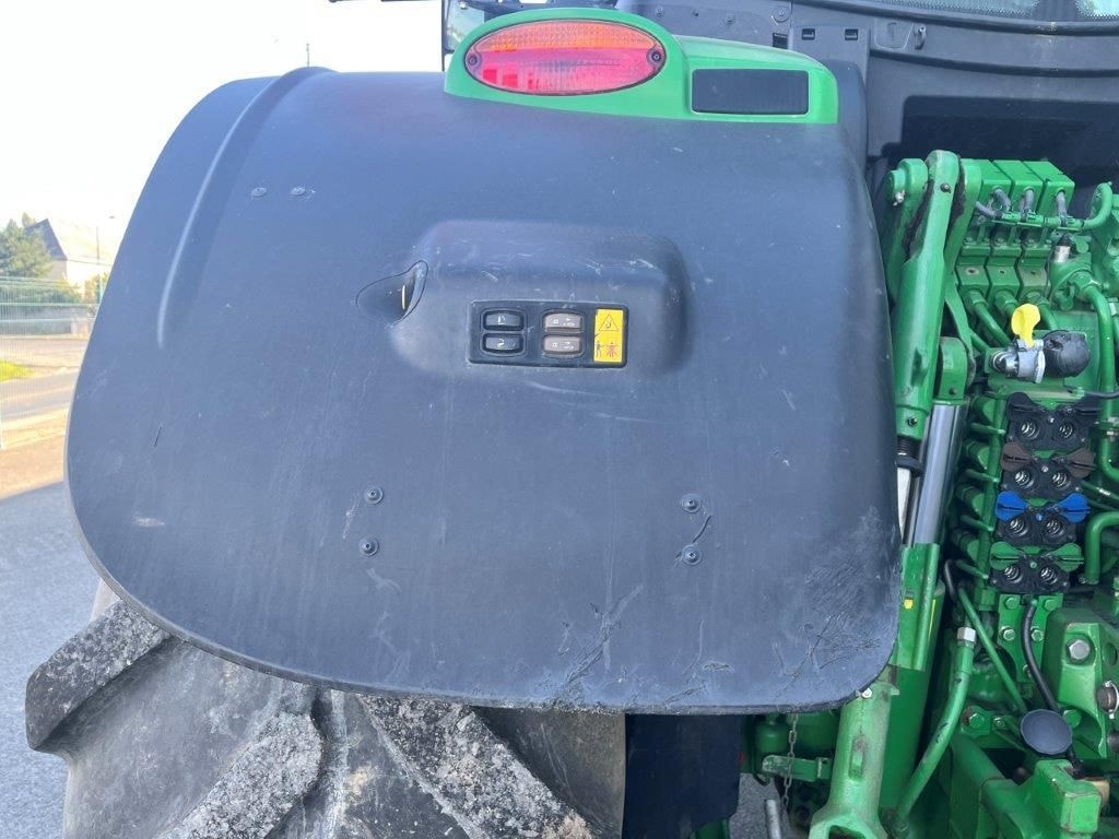 Tracteur JOHN DEERE 6250R - photo slide 17