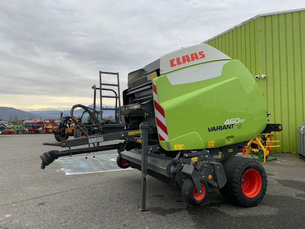 Presse balles rondes CLAAS VARIANT460 RF - photo slide 1
