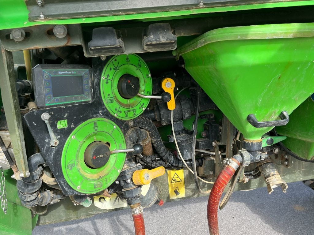 Pulverisateur TECNOMA TECNIS 4500 - photo slide 32