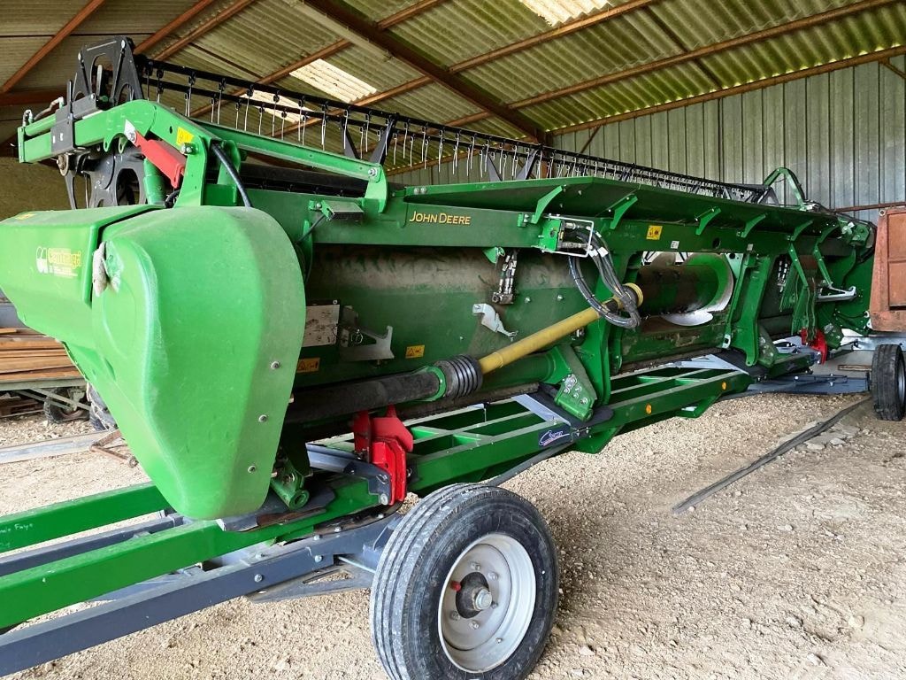 Moissonneuse JOHN DEERE T560 - photo slide 17