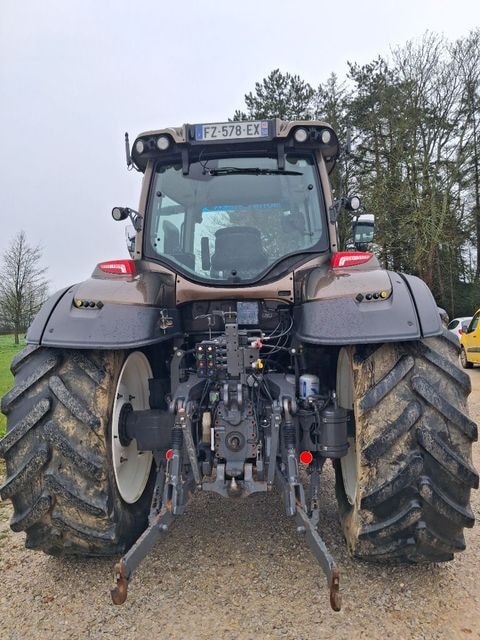 Tracteur VALTRA T174 - photo slide 6