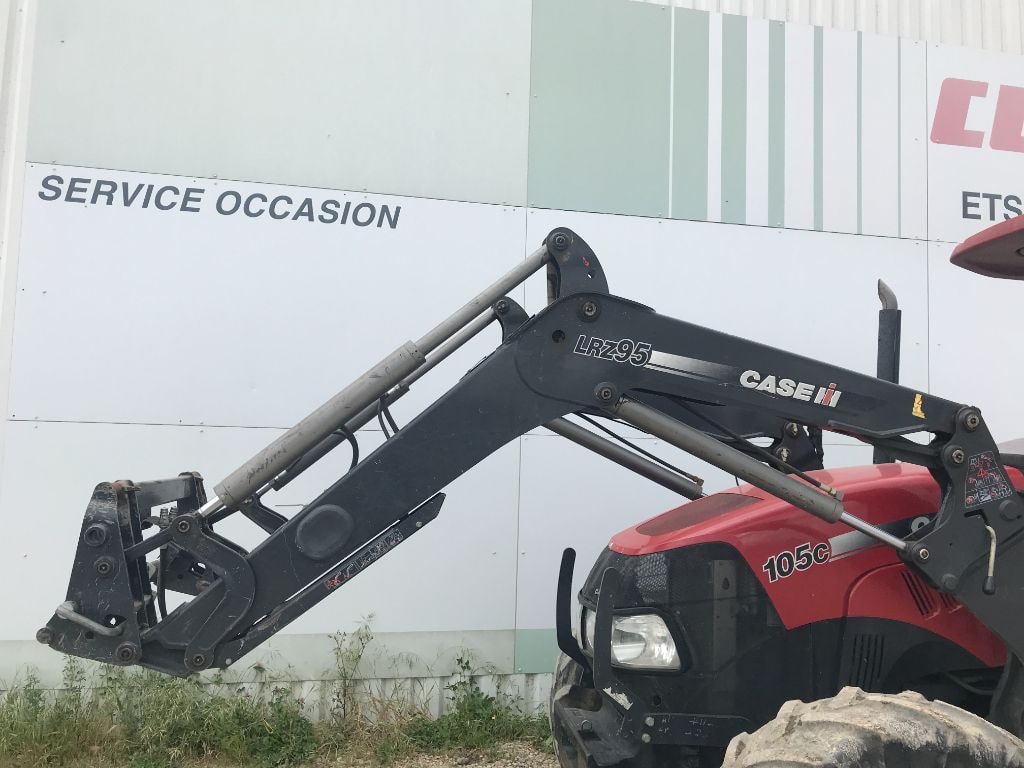 Tracteur chargeur CASE IH FARMALL 105 C  - photo slide 24