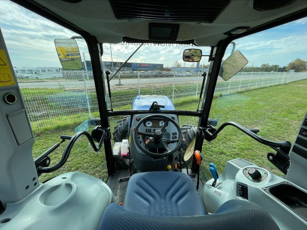 Tracteur NEW HOLLAND T4 100 F  - photo slide 7