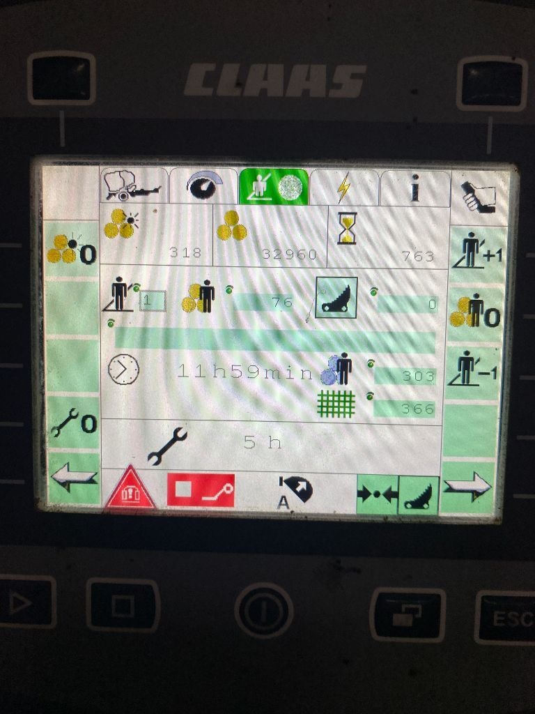 Presse enrubanneuse CLAAS Uniwrap Rollant 455 RC - photo slide 11
