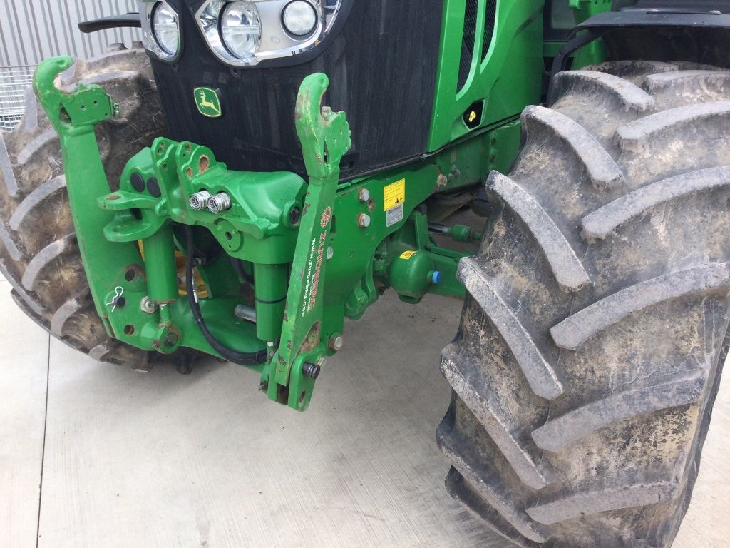 Tracteur JOHN DEERE 6110M - photo slide 22