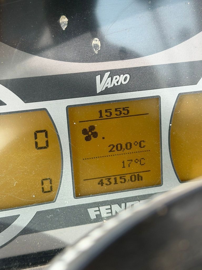 Tracteur FENDT 720 VARIO - photo slide 7