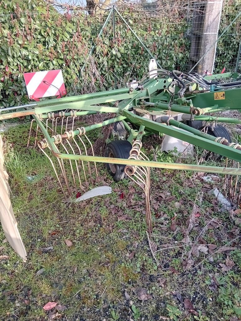 Andaineur KRONE SWADRO 710/20 T - photo slide 1