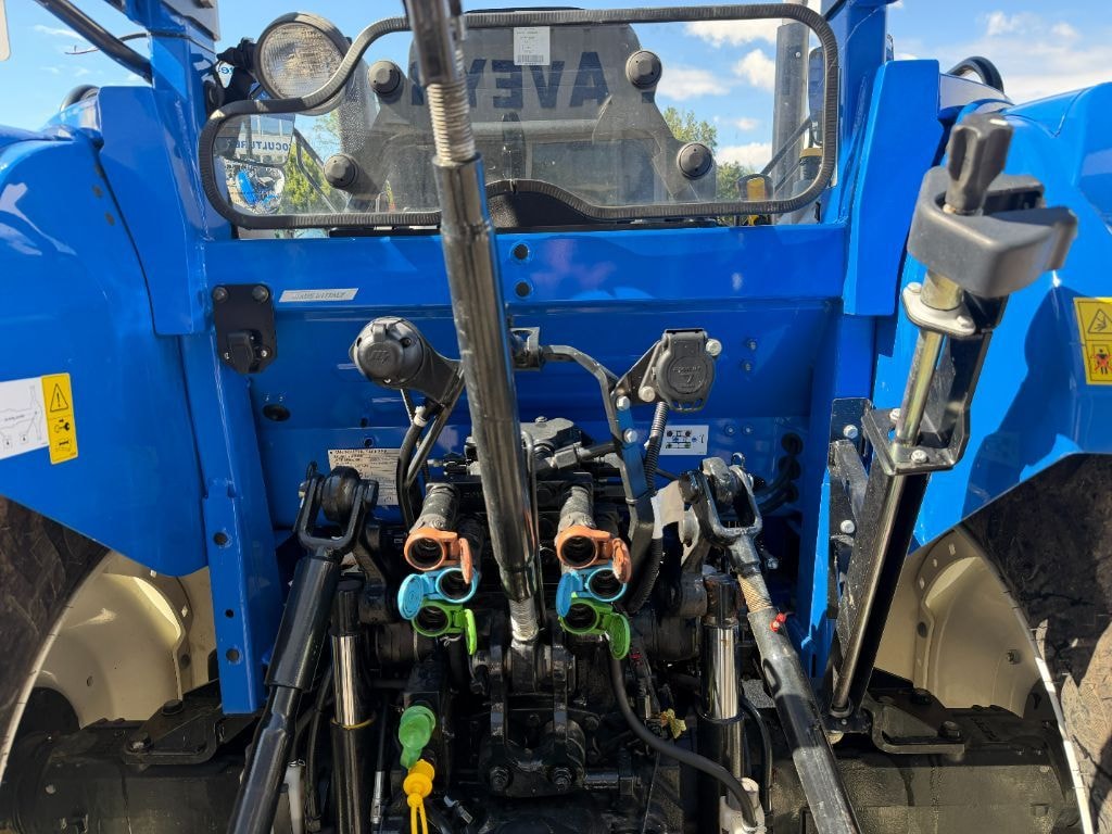 Tracteur NEW HOLLAND T5.100 - photo slide 10