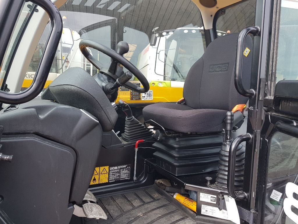 Telescopique JCB 531-70 - photo slide 8