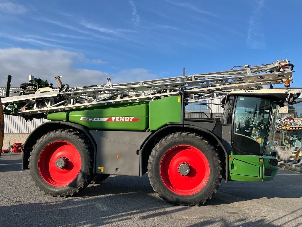 Pulverisateur automoteur FENDT Rogator 645 - photo slide 5
