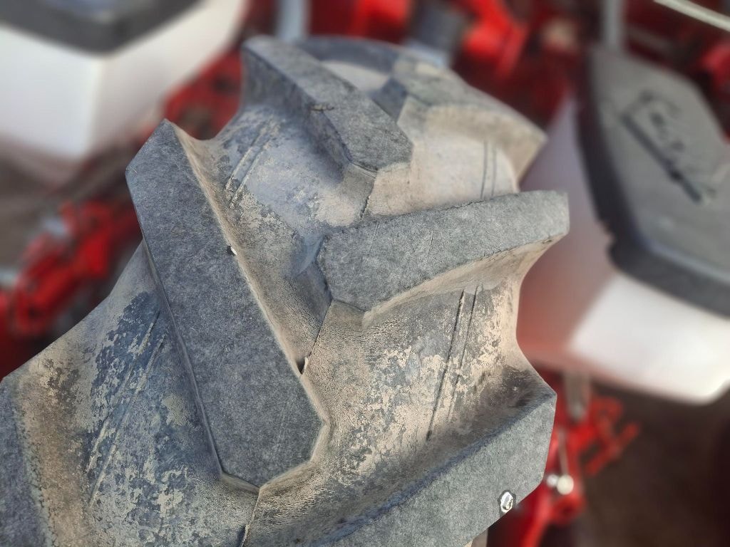 Semoir monograine KUHN PLANTER 3 MARG TR 5M00 - photo slide 9