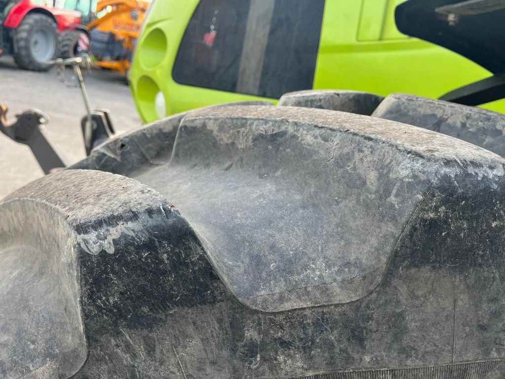 Tracteur CLAAS ARION 630 - photo slide 13
