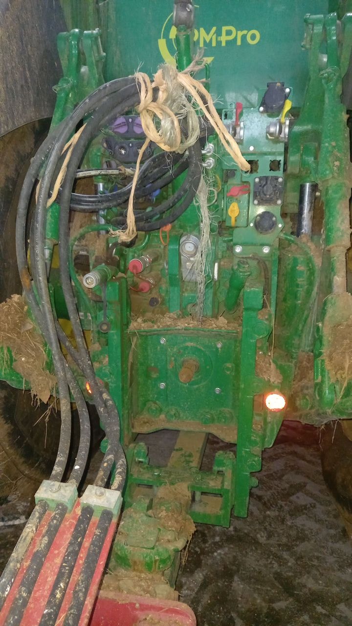 Tracteur JOHN DEERE 7R 310 - photo slide 13