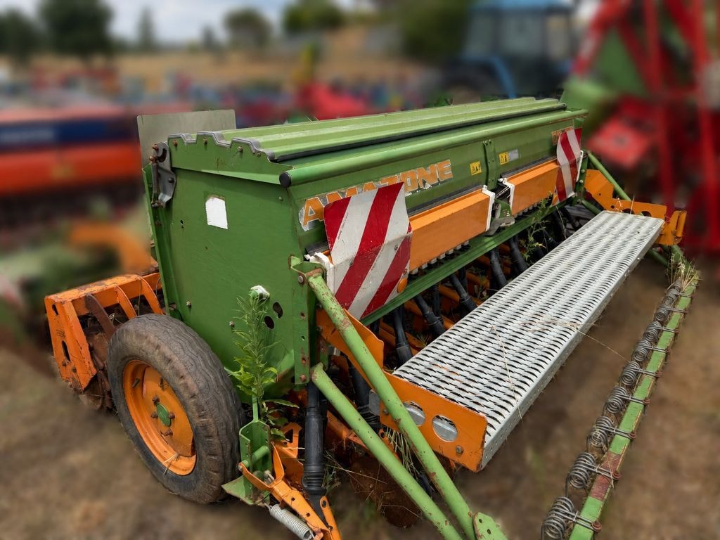 Combine de Semis AMAZONE KE 303 + D9.30 spécial - photo slide 6