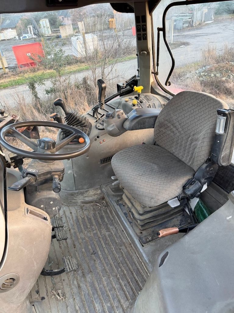 Tracteur CASE IH MAXXUM 115 - photo slide 5