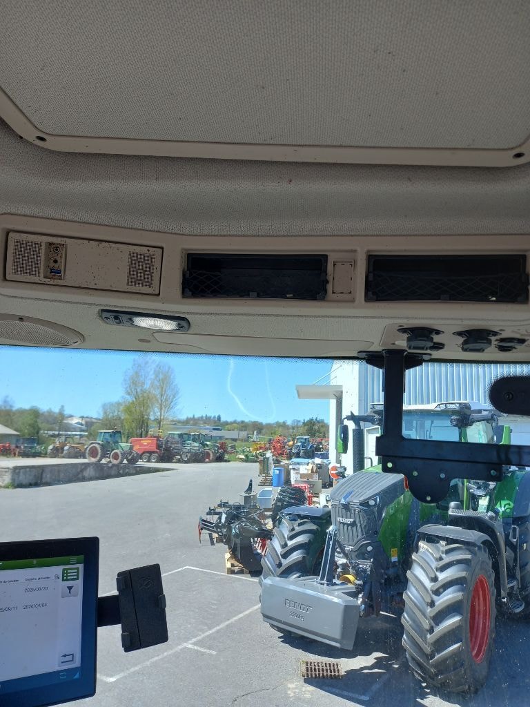 Tracteur chargeur FENDT 312  - photo slide 22