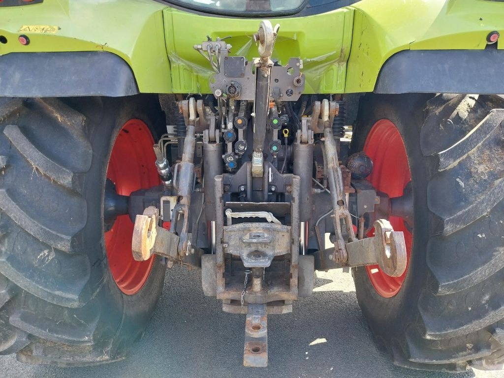 Tracteur CLAAS Arion 620 - photo slide 4