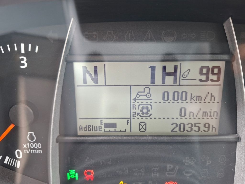 Tracteur chargeur KUBOTA M105 GX-III - photo slide 7