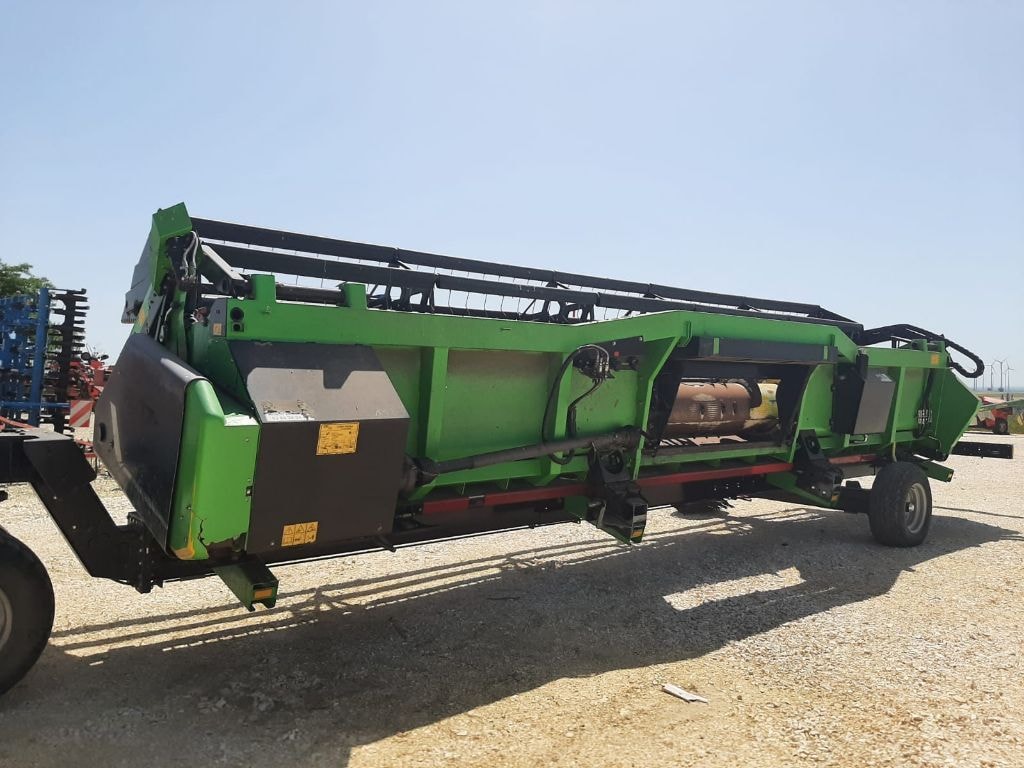 Moissonneuse DEUTZ FAHR C9206 TSB - photo slide 17