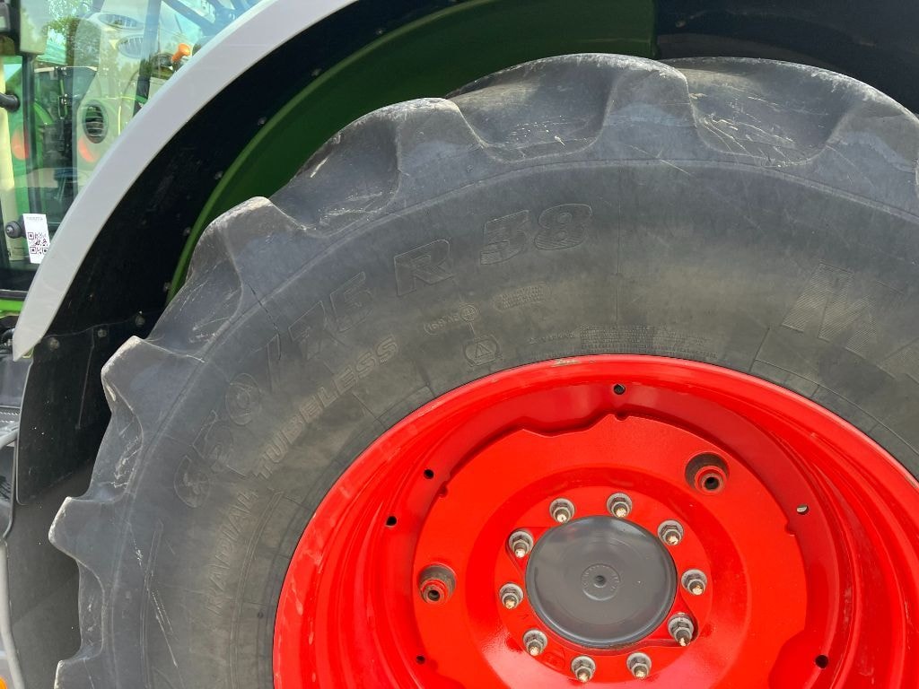 Tracteur FENDT 724 VARIO PROFI + - photo slide 33