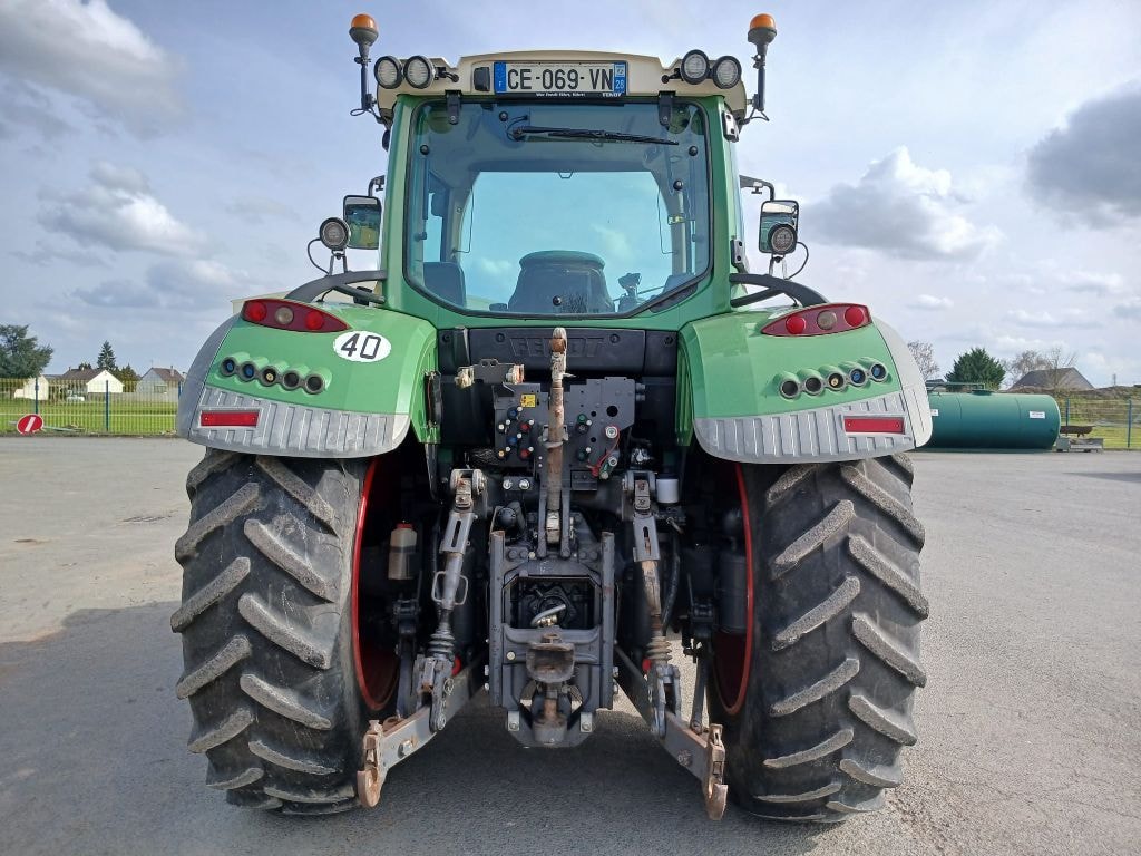 Tracteur FENDT 720 VARIO PROFI - photo slide 4