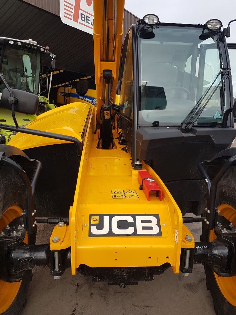 Telescopique JCB 531-70 - photo slide 16