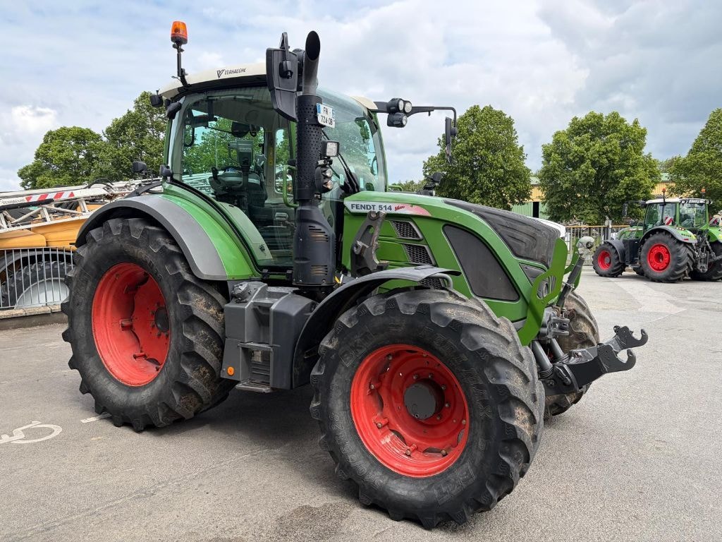 Tracteur FENDT 514 power + - photo slide 4