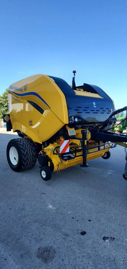 Presse balles rondes NEW HOLLAND Pro belt 165 CropCutter 25 couteaux - photo slide 15