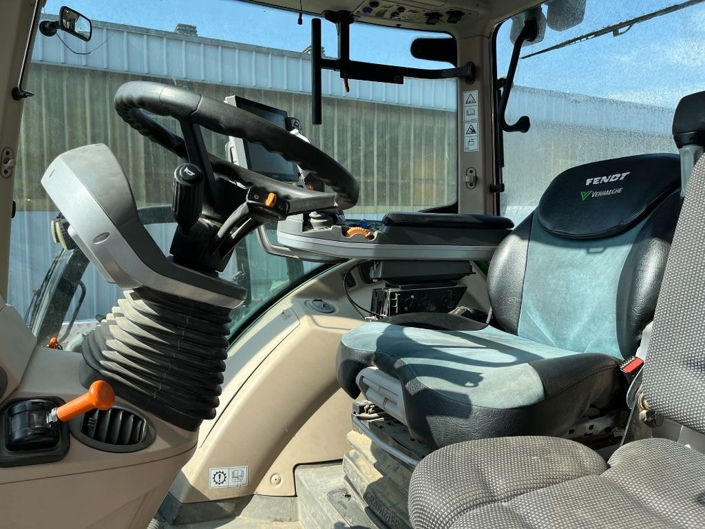 Tracteur FENDT 720 S4 PROFI PLUS - photo slide 6