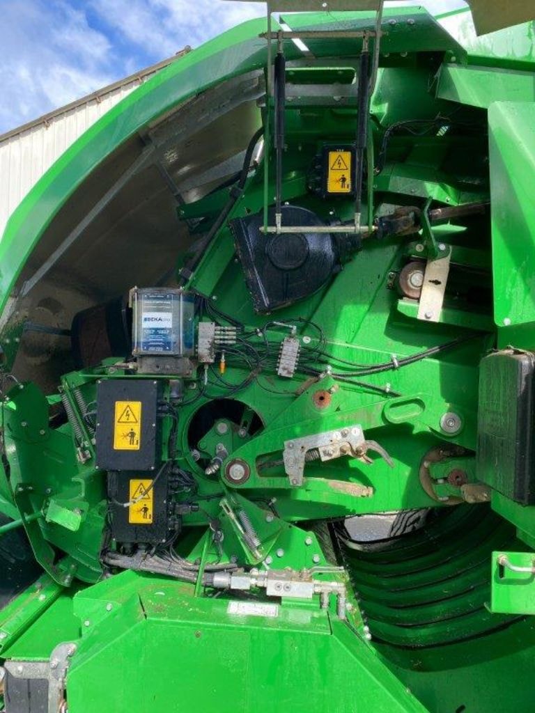 Presse haute densite JOHN DEERE L1534 - photo slide 16
