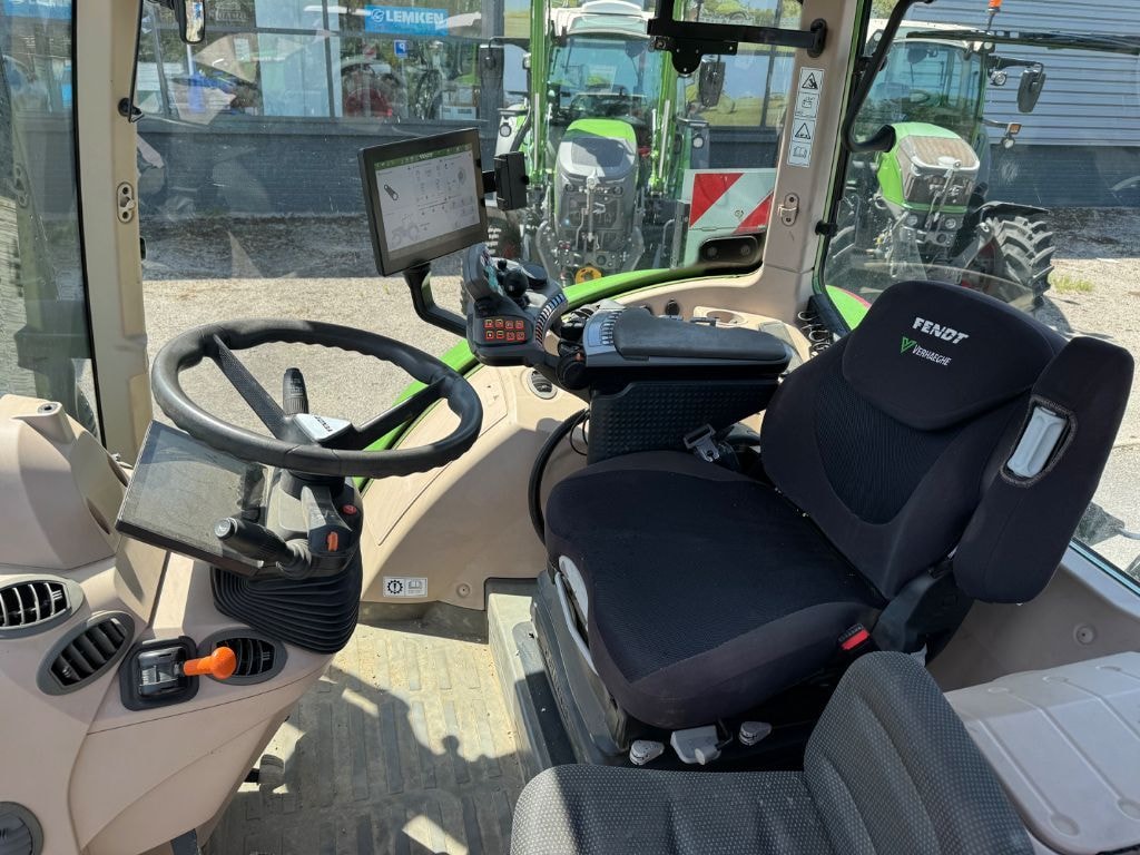 Tracteur FENDT 724 GEN 6 Power + - photo slide 20