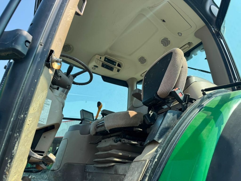 Tracteur JOHN DEERE 6130R - photo slide 7