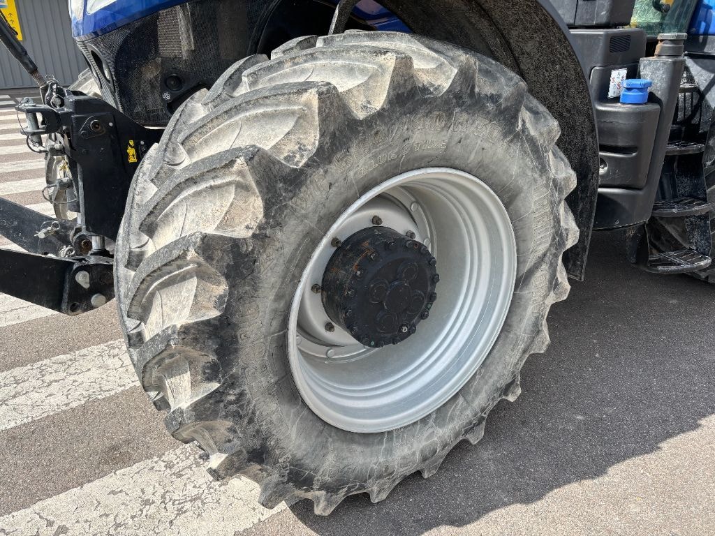 Tracteur NEW HOLLAND T7.270 SW II - photo slide 12