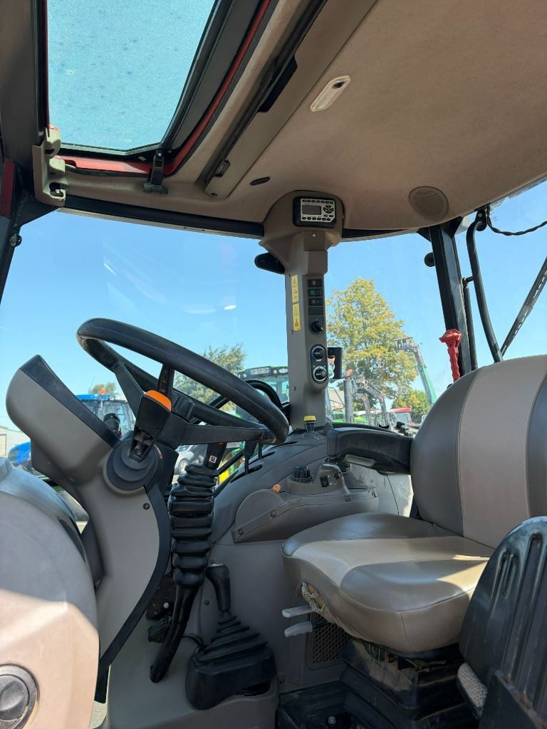 Tracteur CASE IH FARMALL 95U - photo slide 11