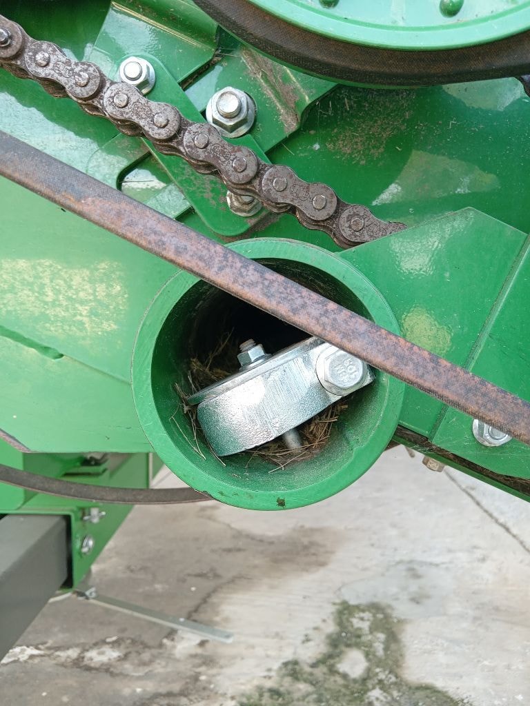 Coupe (MB) JOHN DEERE 635 R - photo slide 26