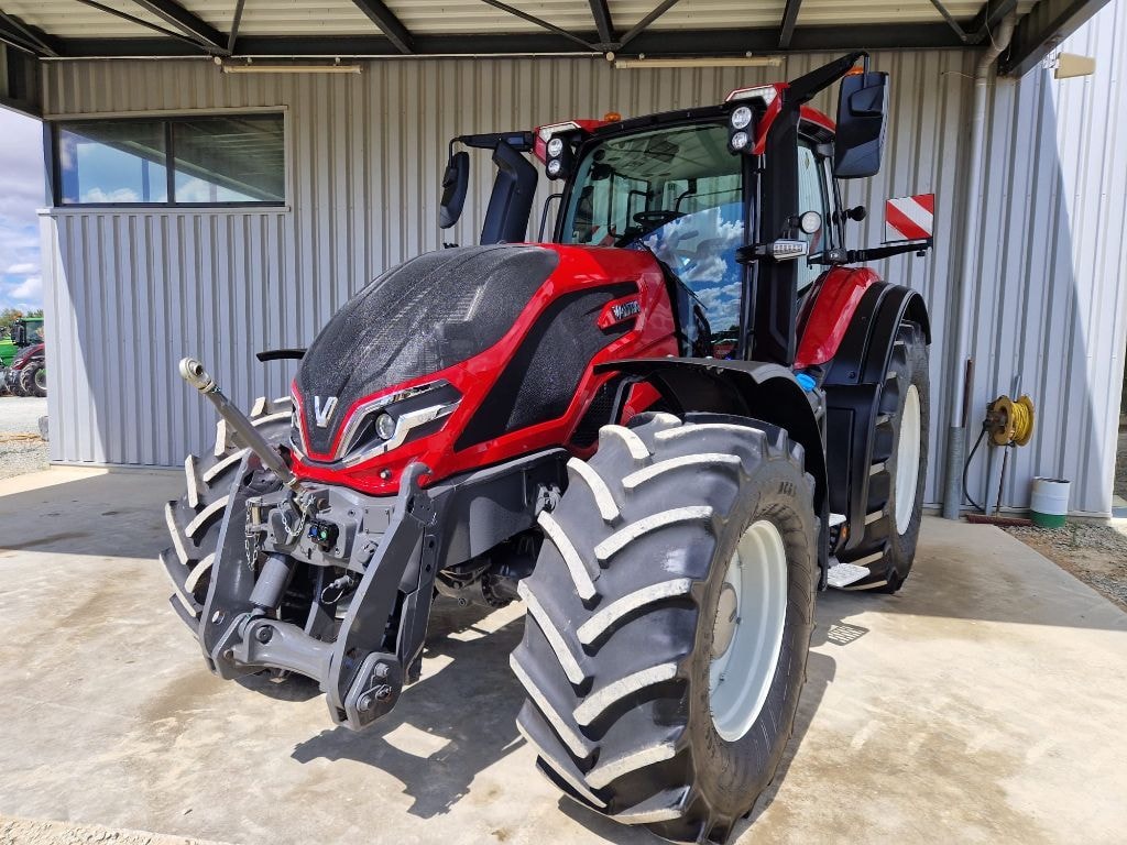 Tracteur VALTRA Q245 - photo slide 7