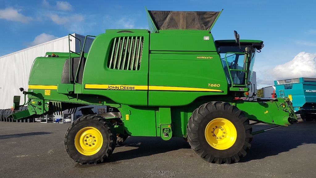 Moissonneuse JOHN DEERE T660 HM 4RM - photo slide 44