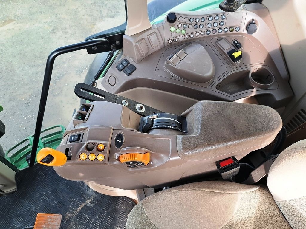 Tracteur JOHN DEERE 6155M - photo slide 10