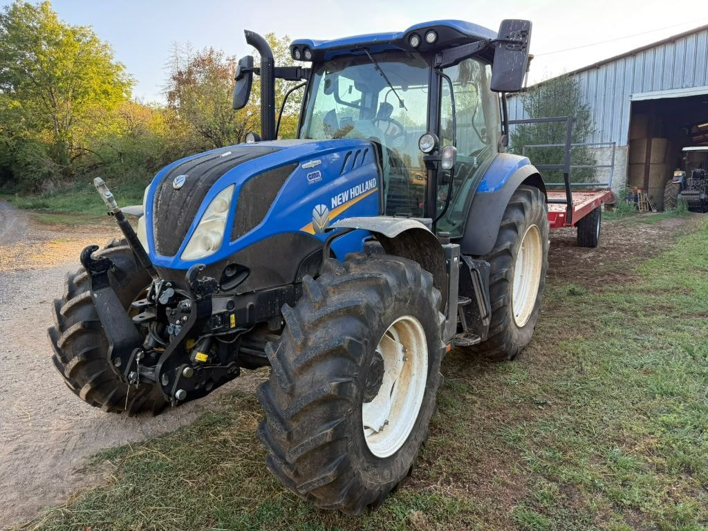 Tracteur NEW HOLLAND T6 145 Autocommand - photo slide 1
