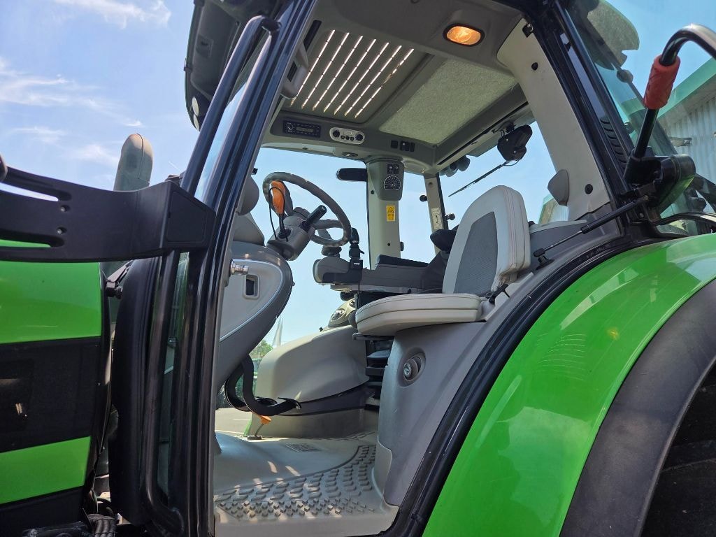 Tracteur chargeur DEUTZ FAHR 6165 AGROTRON TTV - photo slide 29