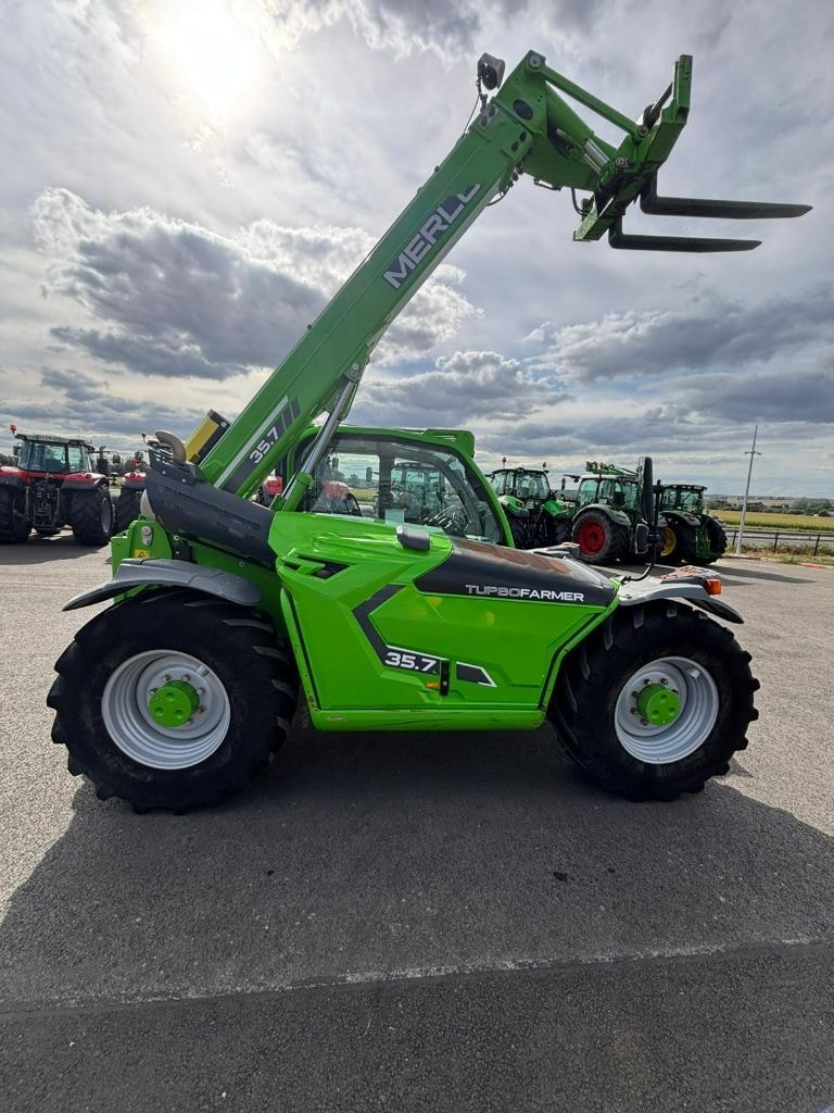 Telescopique MERLO TF35.7 CS - photo slide 1