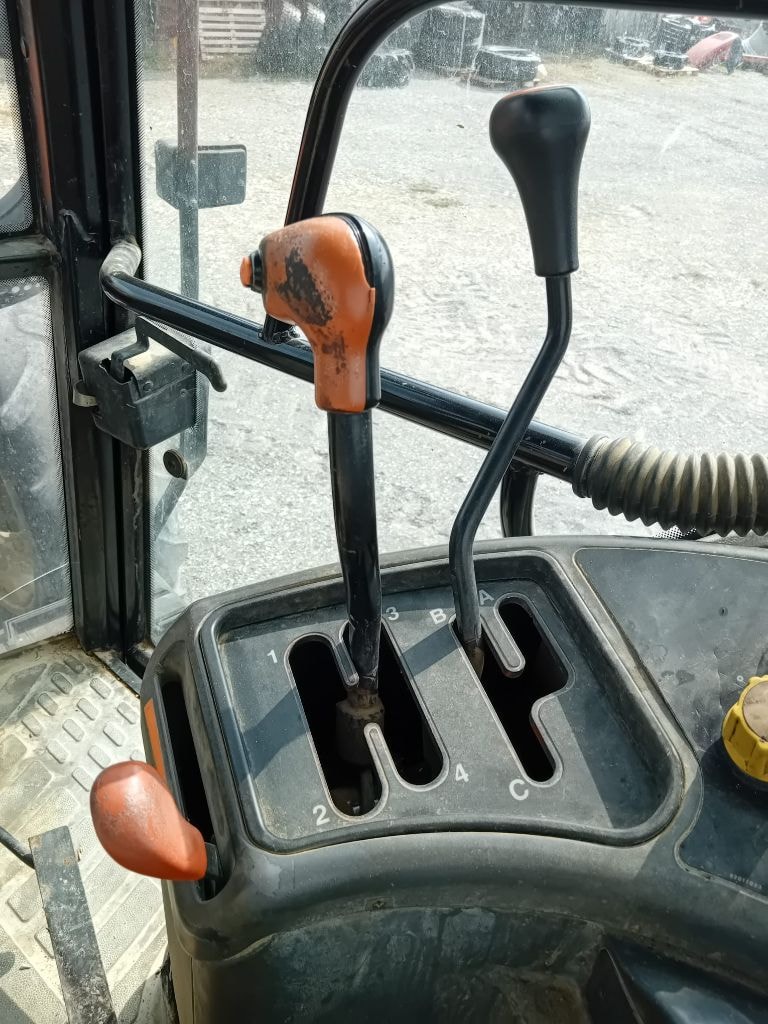Tracteur NEW HOLLAND M100 - photo slide 7